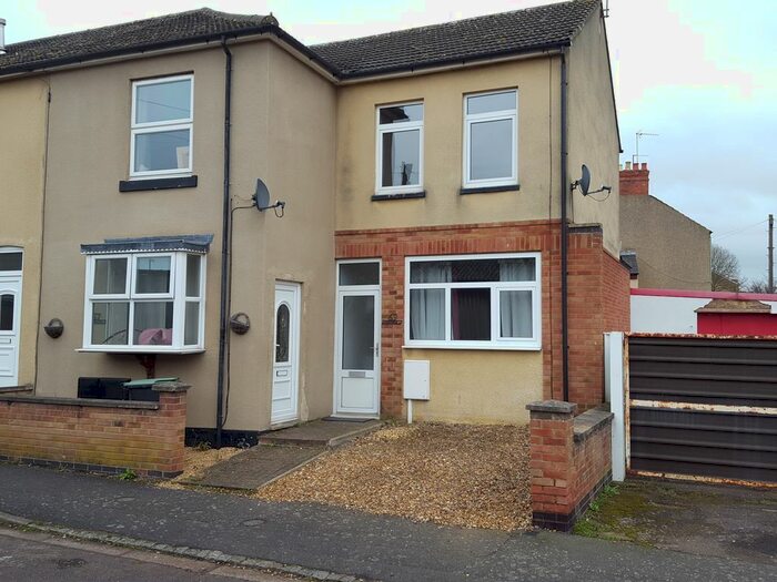 1 Bedroom End Of Terrace House To Rent In Little Street, Rushden, NN10
