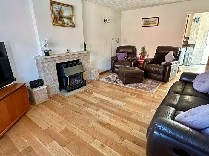 2 Bedroom Semi-Detached House For Sale In Trafalgar Court, Bidford-On-Avon, Alcester, B50