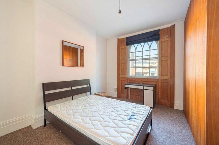 2 Bedroom Flat To Rent In Caledonian Road, Islington, London, N1