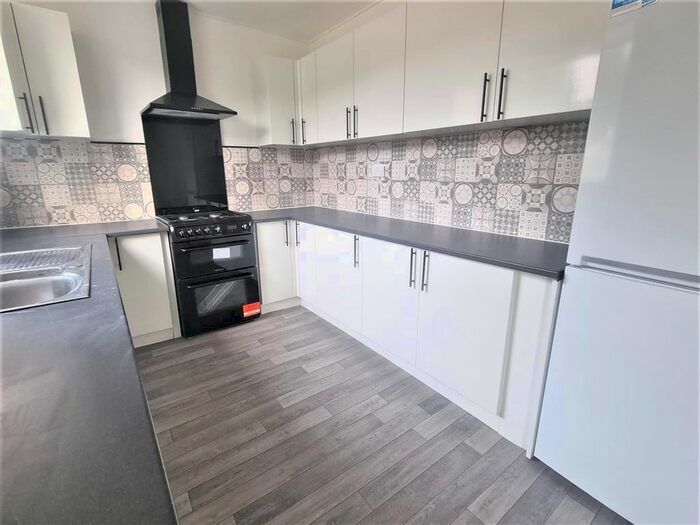 3 Bedroom Terraced House To Rent In Spencer Road, Langley SL3