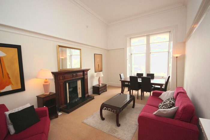 2 Bedroom Flat To Rent In Drumsheugh Place, Edinburgh, EH3