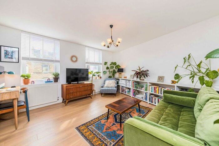 1 Bedroom Flat To Rent In Queens Crescent, London, NW5