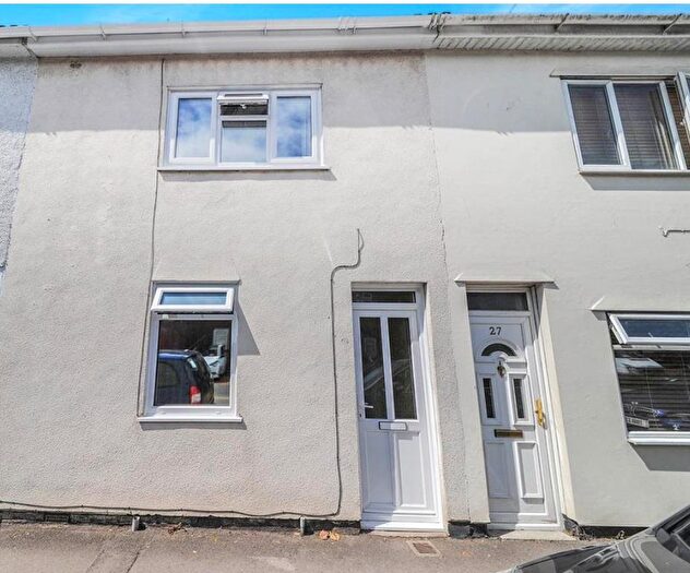 2 Bedroom Terraced House To Rent In Medgbury Road, Swindon, SN1