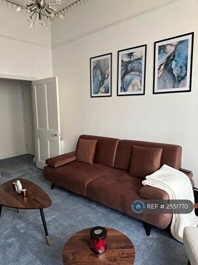 2 Bedroom Flat To Rent In Brunswick Terrace, Hove, BN3