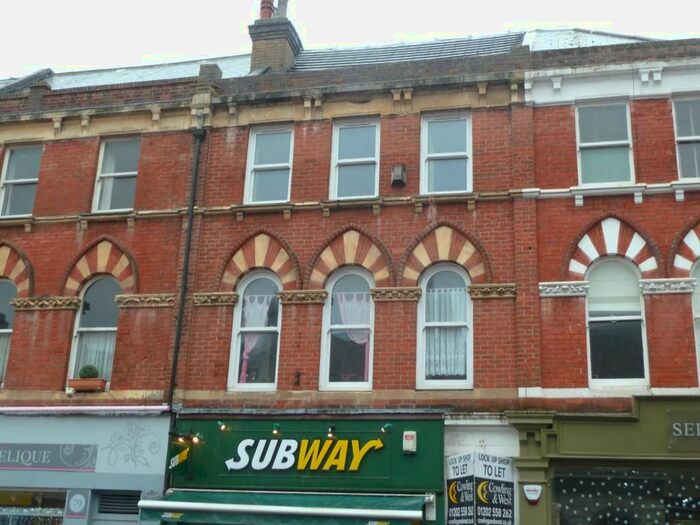 2 Bedroom Flat To Rent In Poole Road, Bournemouth, Dorset, BH4