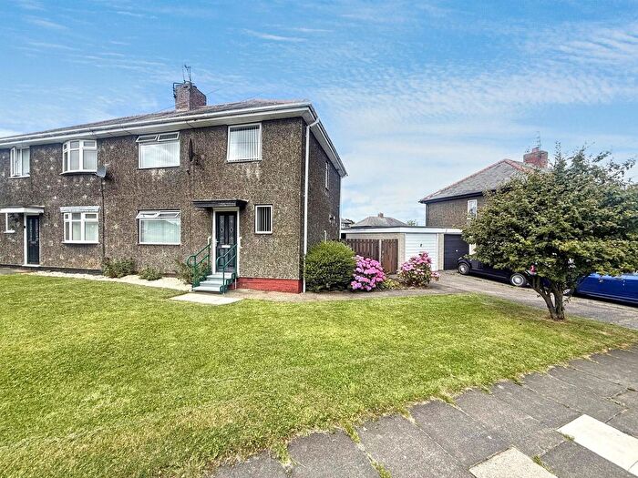 3 Bedroom Semi-Detached House For Sale In Fernley Villas, Cramlington, NE23