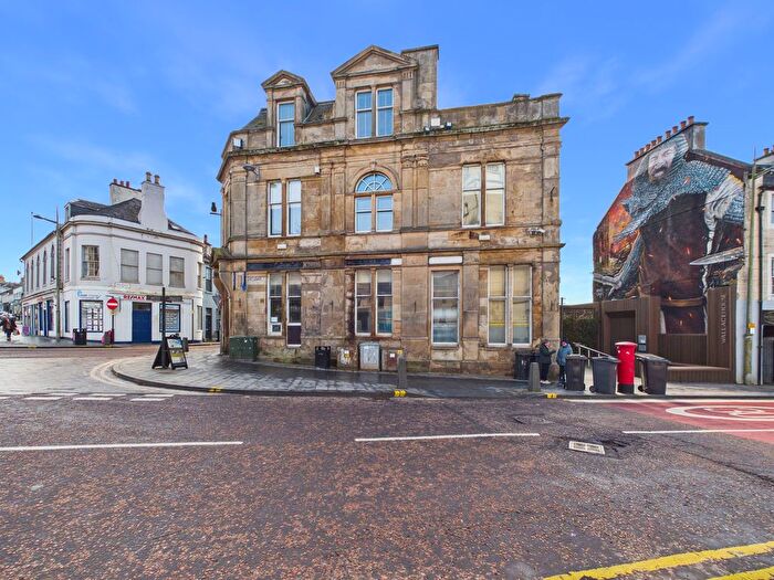 2 Bedroom Flat For Sale In Castlegate, Lanark, ML11
