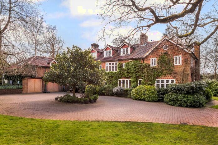 6 Bedroom Detached House To Rent In Wildernesse Avenue, Sevenoaks, TN15