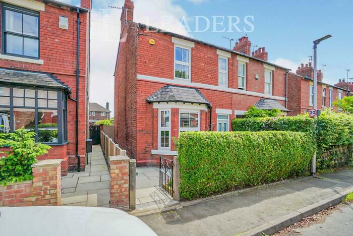 3 Bedroom Semi-Detached House To Rent In Kingsley Road, CH3