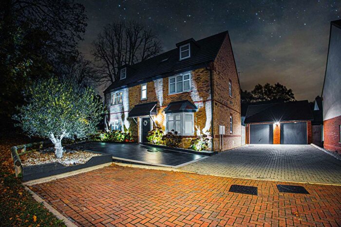 5 Bedroom Detached House For Sale In Samuel Bailey Drive, Hockley, SS5