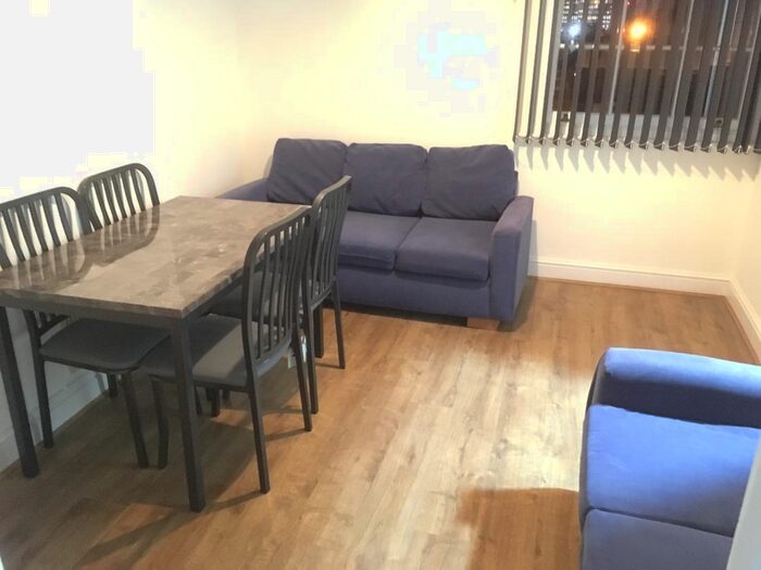 3 Bedroom Flat To Rent In Very Near Boston Road Area, Hanwell Central Area, W7