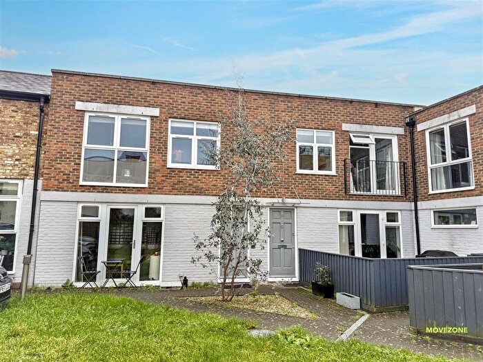 2 Bedroom Property To Rent In Nicholls Mews, London, SW16