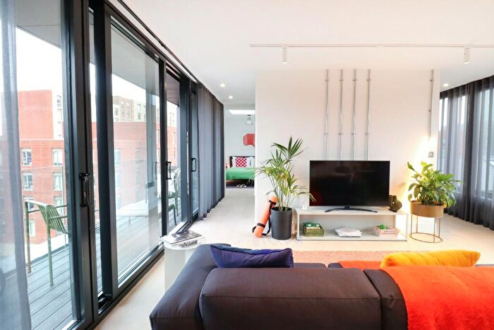 2 Bedroom Apartment To Rent In Milton Street, Sheffield, S3