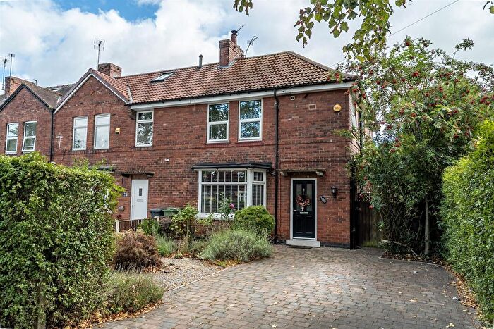 3 Bedroom Terraced House For Sale In Burton Stone Lane, York, YO30