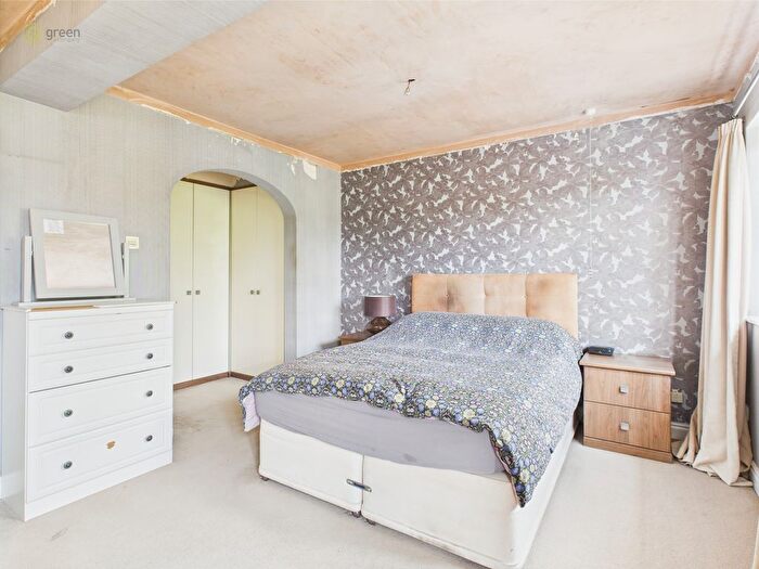 4 Bedroom Detached House For Sale In Moat Drive, Drayton Bassett, Tamworth, B78