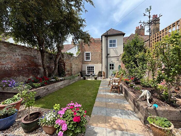 3 Bedroom Terraced House For Sale In Fisher Street, Sandwich, CT13