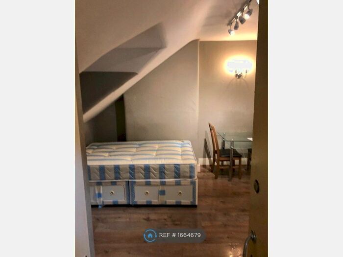 Studio To Rent In Cara House, London, SW12