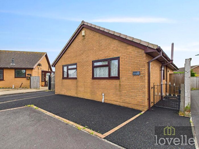 2 Bedroom Detached Bungalow For Sale In The Green, Mablethorpe, LN12