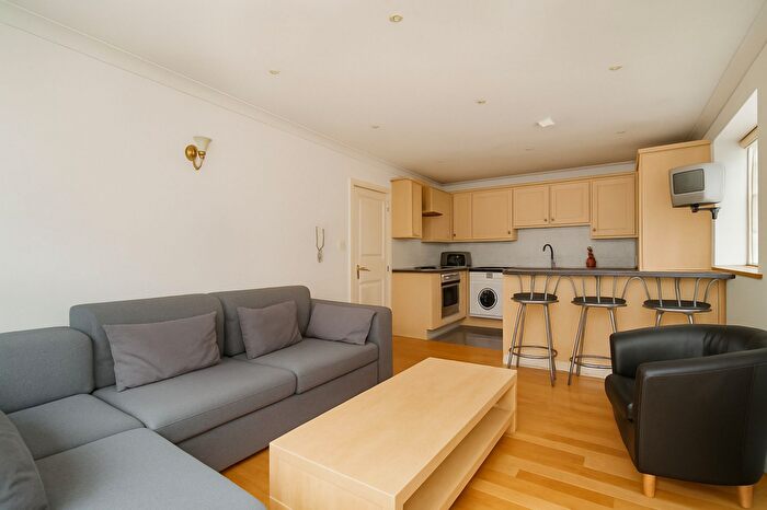 2 Bedroom Apartment To Rent In Vision House, Peerless Street, London, EC1V
