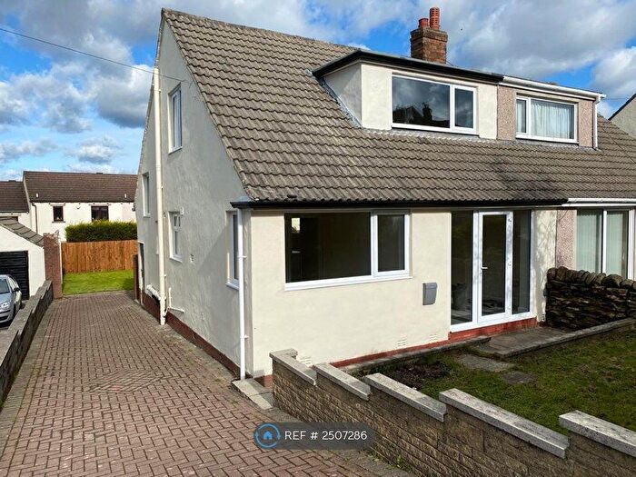 3 Bedroom Bungalow To Rent In Prospect Mount, Keighley, BD22
