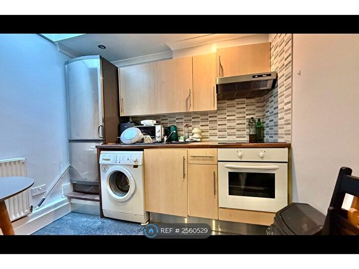 1 Bedroom Flat To Rent In Wightman Road, London, N8