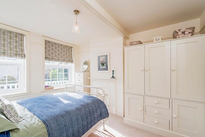 3 Bedroom Terraced House For Sale In Canning Road, Bognor Regis, PO22