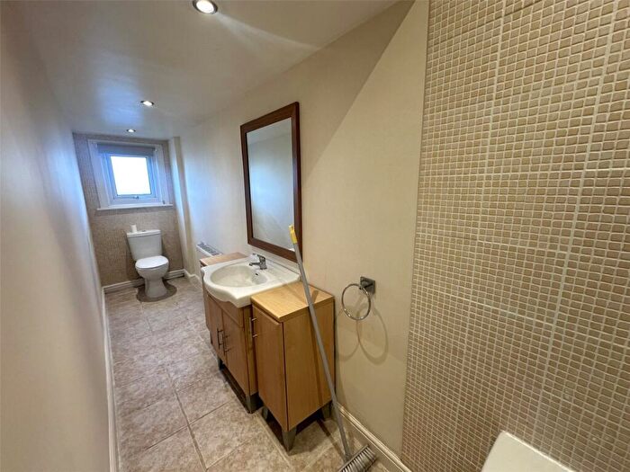 1 Bedroom Flat To Rent In North Parade, Lowestoft, Suffolk, NR32