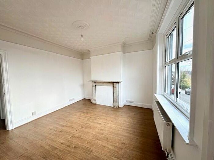 3 Bedroom House To Rent In Blackburn Lane, Barnsley, S75