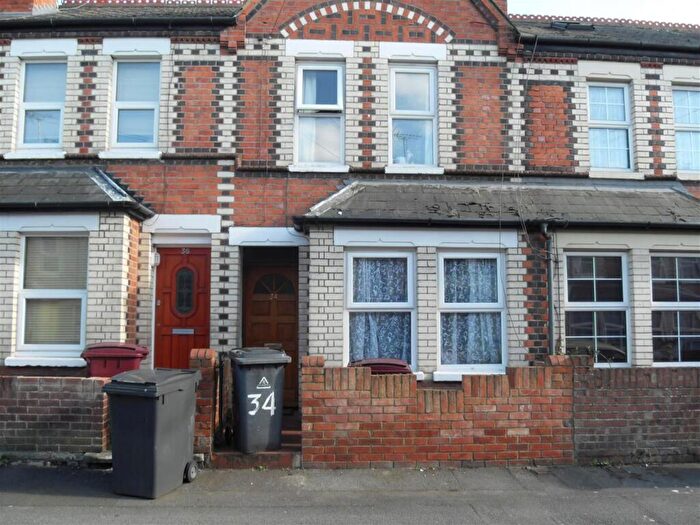 4 Bedroom House For Sale In Pitcroft Avenue, Reading, RG6