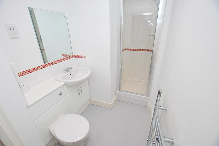 2 Bedroom Apartment To Rent In Townbridge Mill, LU7