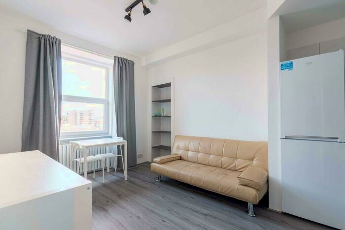 1 Bedroom Flat To Rent In L – Earlston Place, Edinburgh, EH7