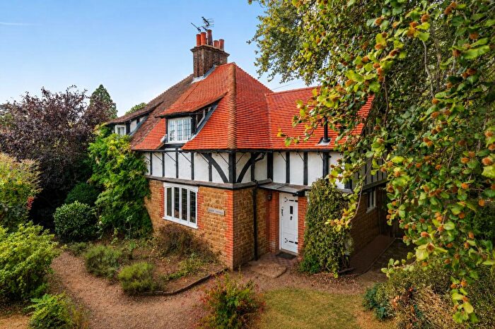 3 Bedroom Semi-Detached House For Sale In The Street, Compton, Guildford, Surrey, GU3