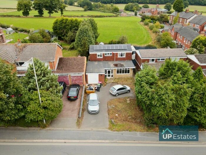 4 Bedroom Detached House For Sale In Ansley Common, Nuneaton, CV10