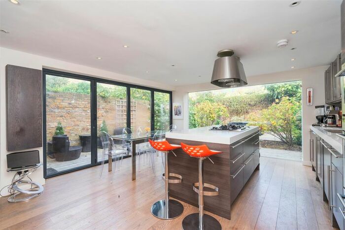 3 Bedroom End Of Terrace House To Rent In Glebe, Street, Chiswick, W4