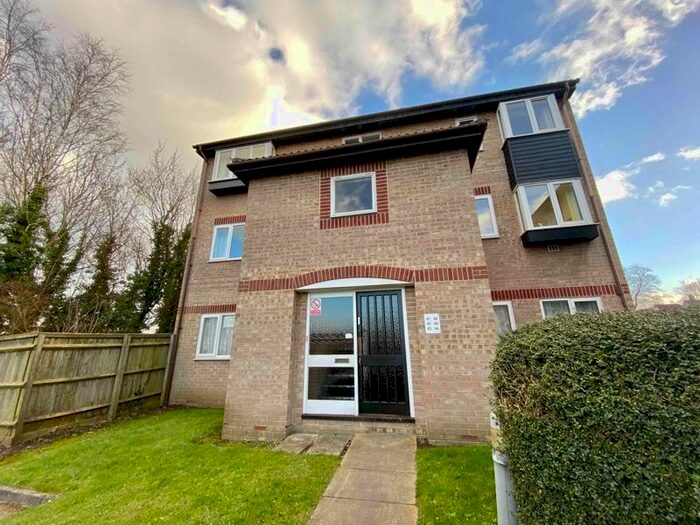 1 Bedroom Flat To Rent In Roman Walk, Brislington, Bristol, BS4