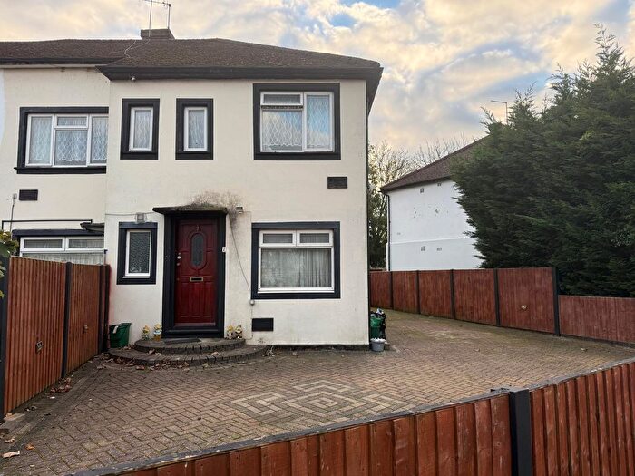 2 Bedroom Maisonette To Rent In The Crescent, Hayes, UB3