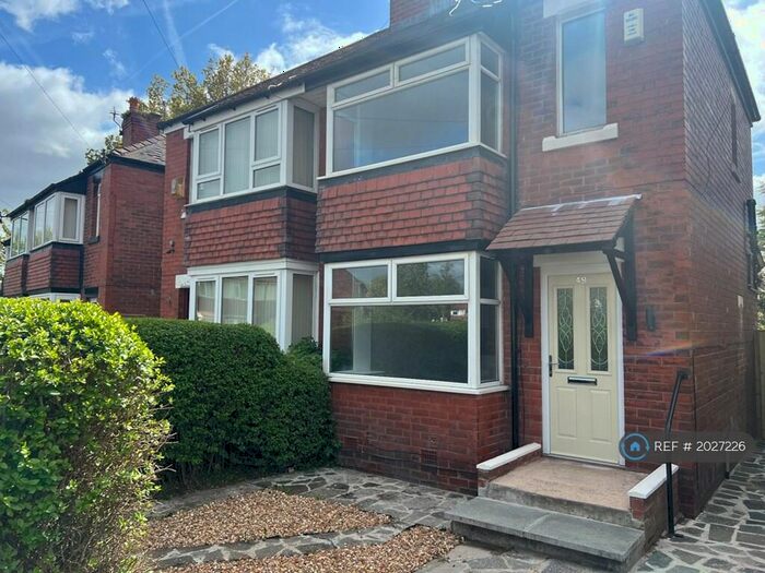 2 Bedroom Semi-Detached House To Rent In Roslyn Road, Stockport, SK3