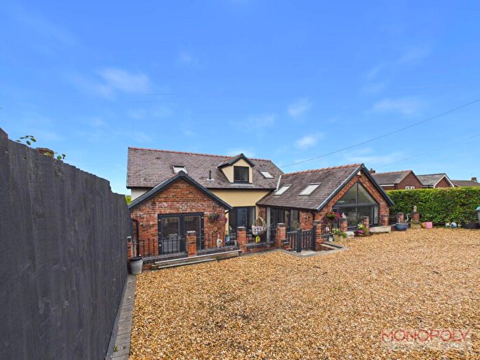 4 Bedroom Detached House For Sale In Summerhill Road, Summerhill, LL11