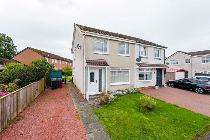 3 Bedroom Semi-Detached House For Sale In Nethan View, Blackwood, ML11