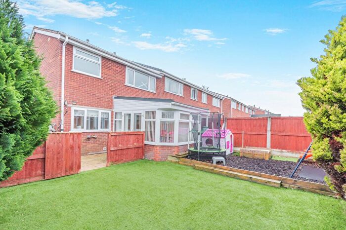 3 Bedroom End Of Terrace House For Sale In Bodnant Grove, Connah's Quay, CH5
