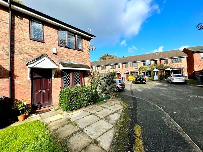 2 Bedroom Mews To Rent In Park Brow Close, Chorlton, M21