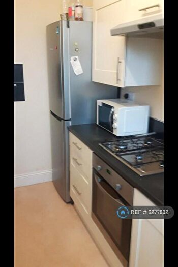 5 Bedroom Flat To Rent In Lancaster Avenue, Newcastle, ST5