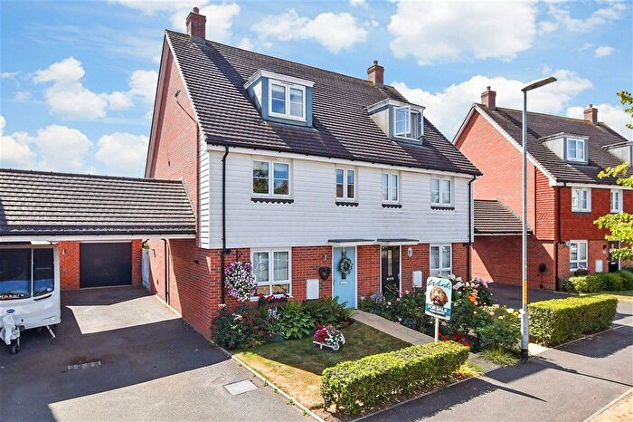 4 Bedroom Semi-Detached House For Sale In Edmett Way, Maidstone, Kent, ME17