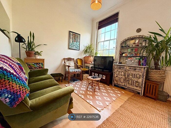 1 Bedroom Flat To Rent In Elderwood Place, London, SE27