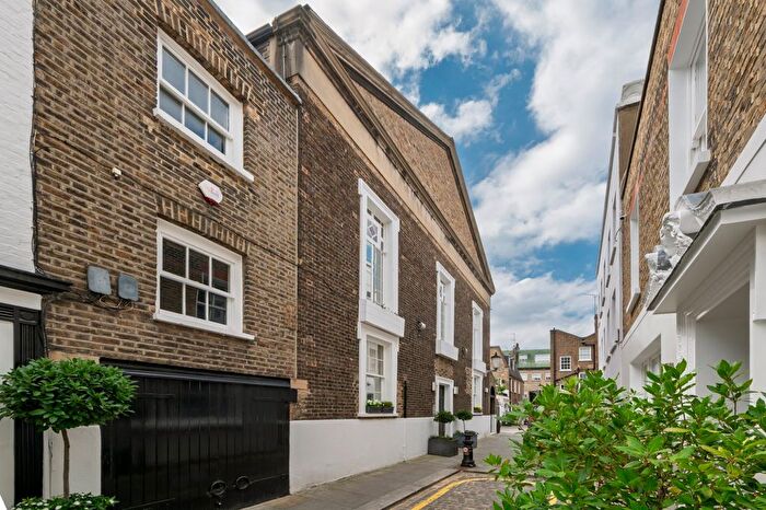 4 Bedroom Semi-Detached House For Sale In Justice Walk, London, SW3
