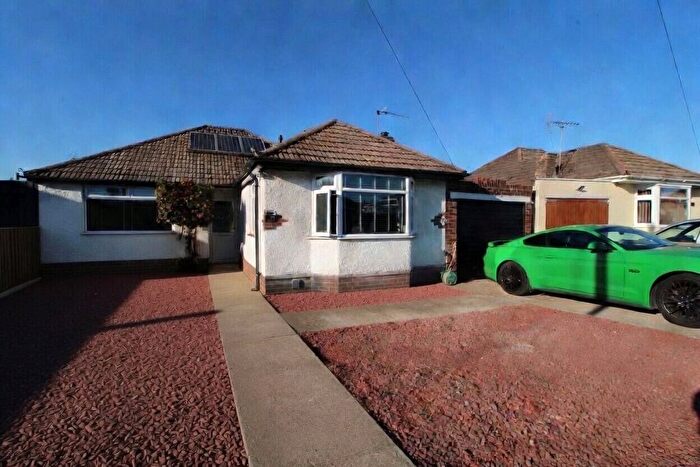 3 Bedroom Bungalow For Sale In Anchor Road, Bear Cross, Bournemouth, Dorset, BH11