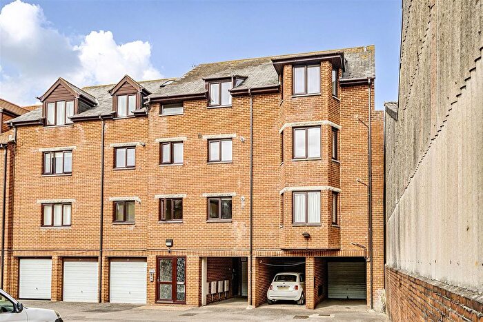 2 Bedroom Flat To Rent In Swanbrook Mews, Kings Road West, Swanage, BH19