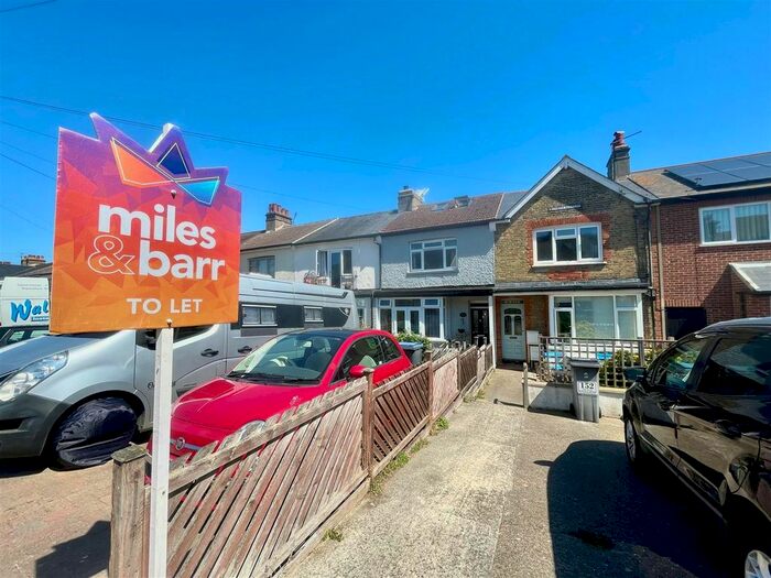 2 Bedroom Flat To Rent In College Road, Deal, CT14