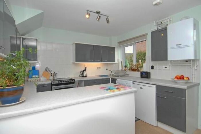 3 Bedroom Terraced House To Rent In Newbury, Berkshire, RG14