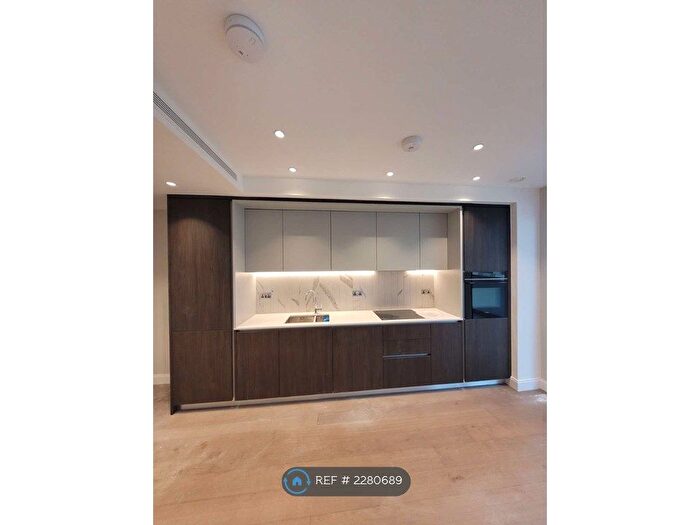 2 Bedroom Flat To Rent In London, London, SE11